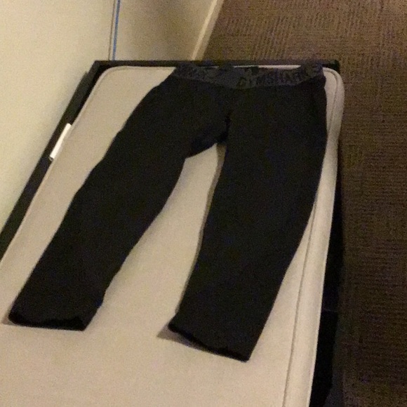 Gymshark workout XS CAPRI - Picture 2 of 3